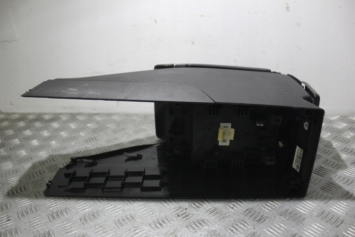 фото №6, Підлокітник volvo v70 iii