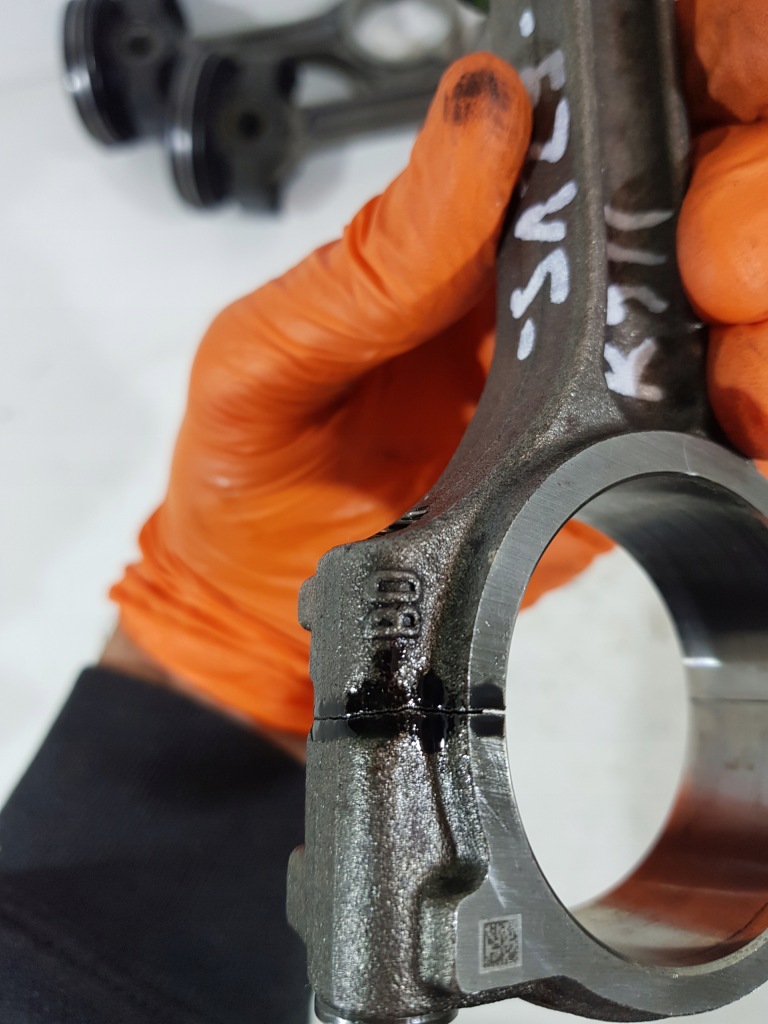 Поршень + шатун mercedes w205 1.6 dci r9ma500 626951 Доставка