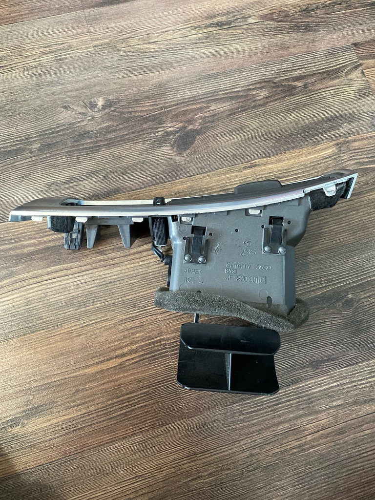 фото №8, Решётка обдув перед a6 c6