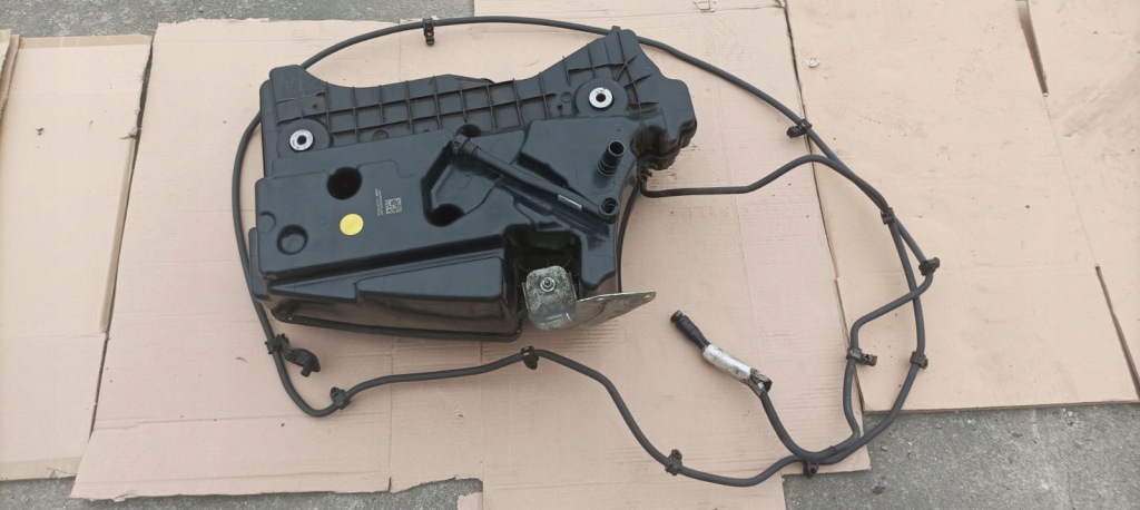 фото №1, Mercedes w213 e-klasa бак adblue насос