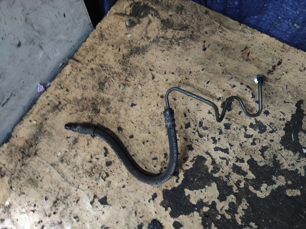 фото №1, Skoda rapid 1.2 tsi шланг трубка wąż зчеплення europa