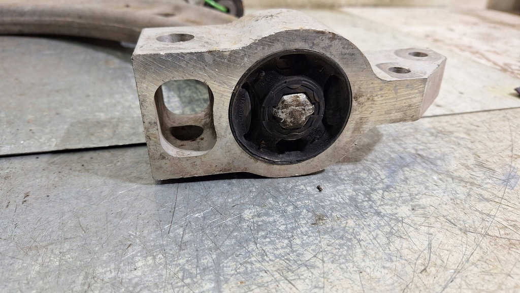 фото №7, Важіль лівий перед 3c0407153b vw passat b6 audi a3 s3 8p 2.0 tdi