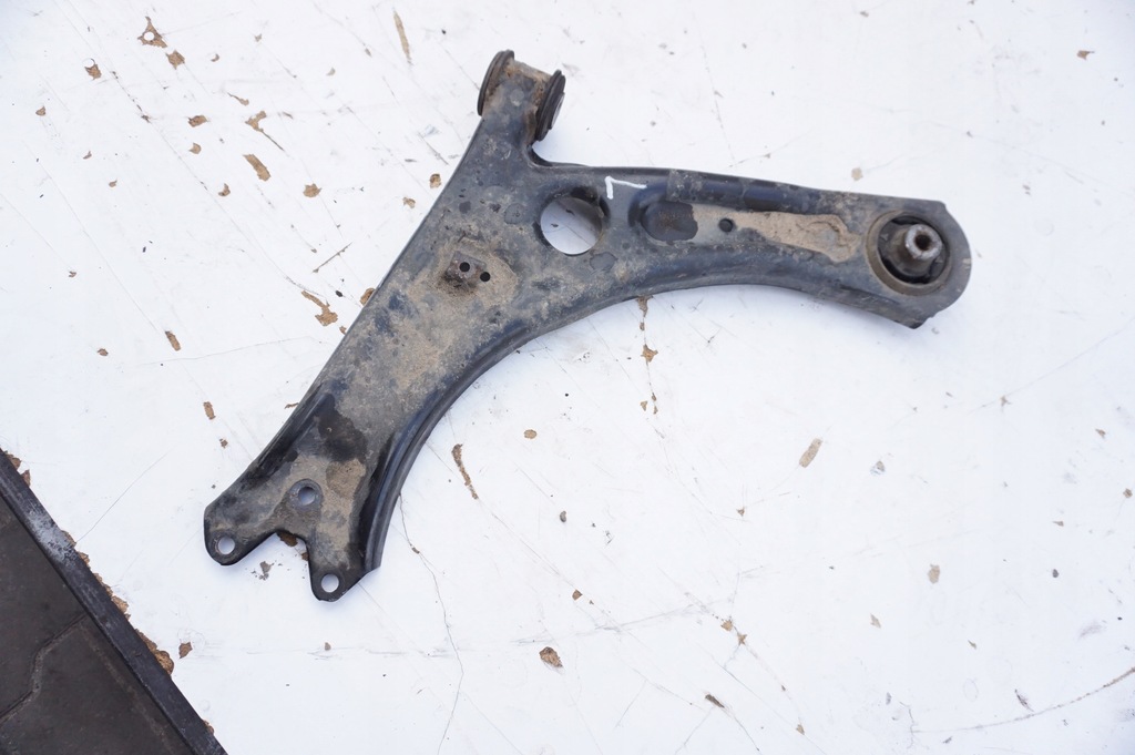 фото №1, Рычаг левый перед skoda superb 2 ii