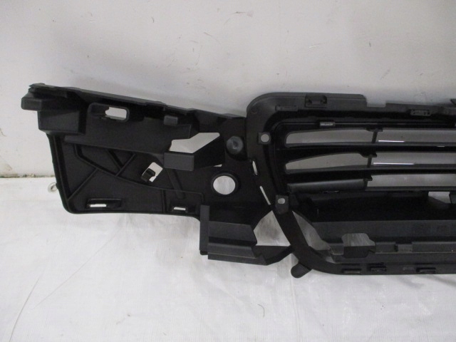 фото №12, Peugeot 5008 lift решітка радіатора решітка радіатора бампера передній