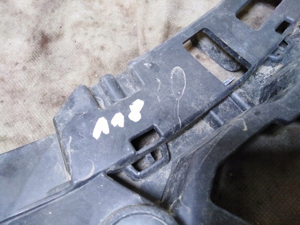 фото №8, Vw jetta 5c направляющая бампера левый задняя 10-14r 5c6807393