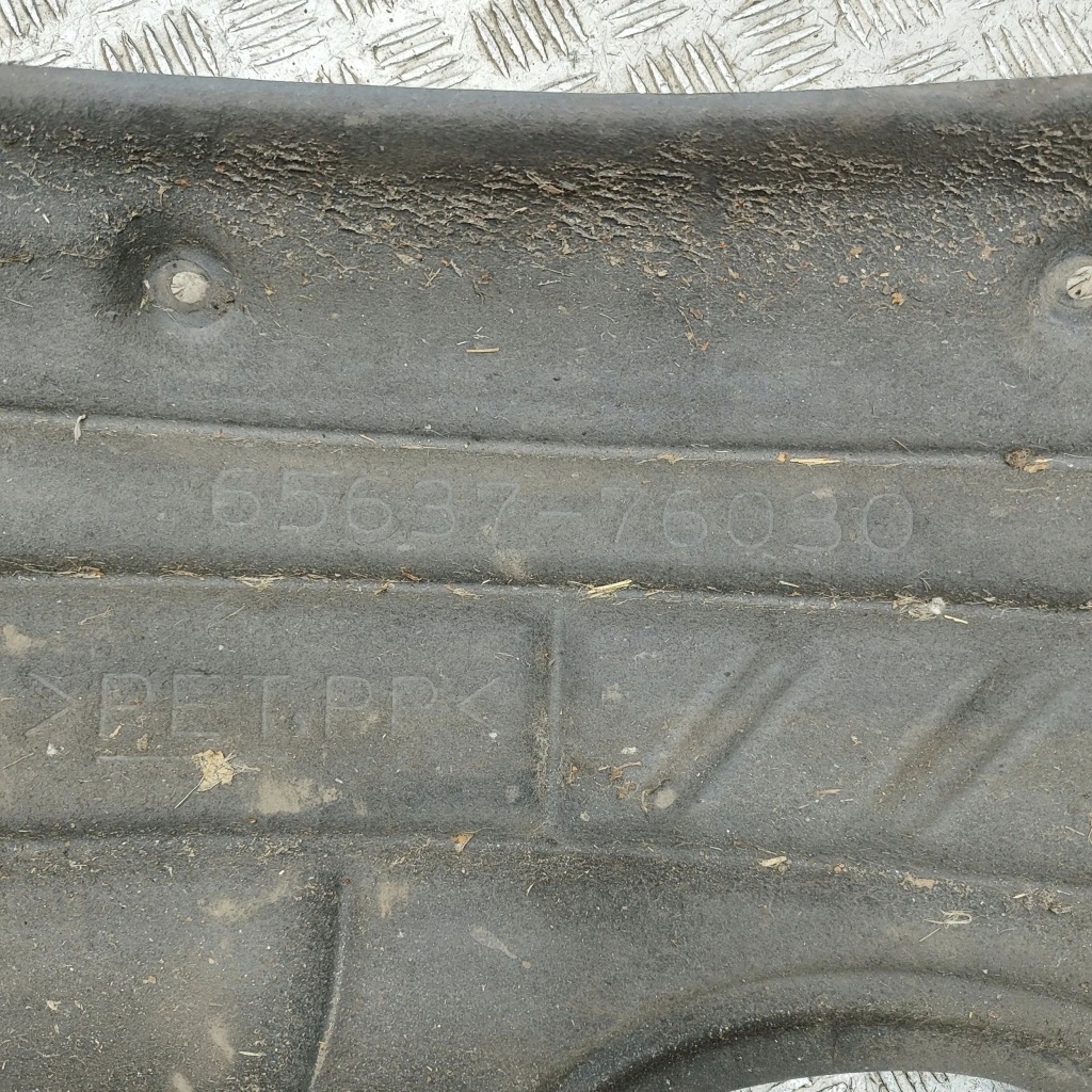 Lexus ux 2019 правая сторона подкрылок задние Киев