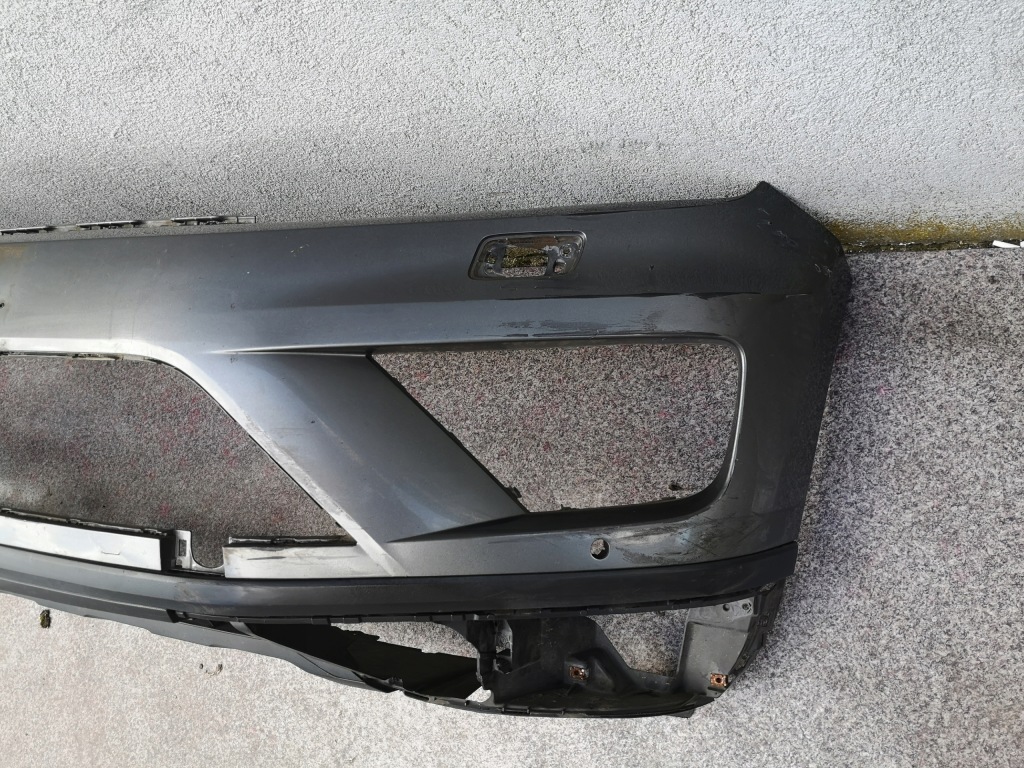 Vw touareg 2 2 7p рестайлінг  14- 2014- бампер передні  передній колір grafitowy pdc Зі Шроту
