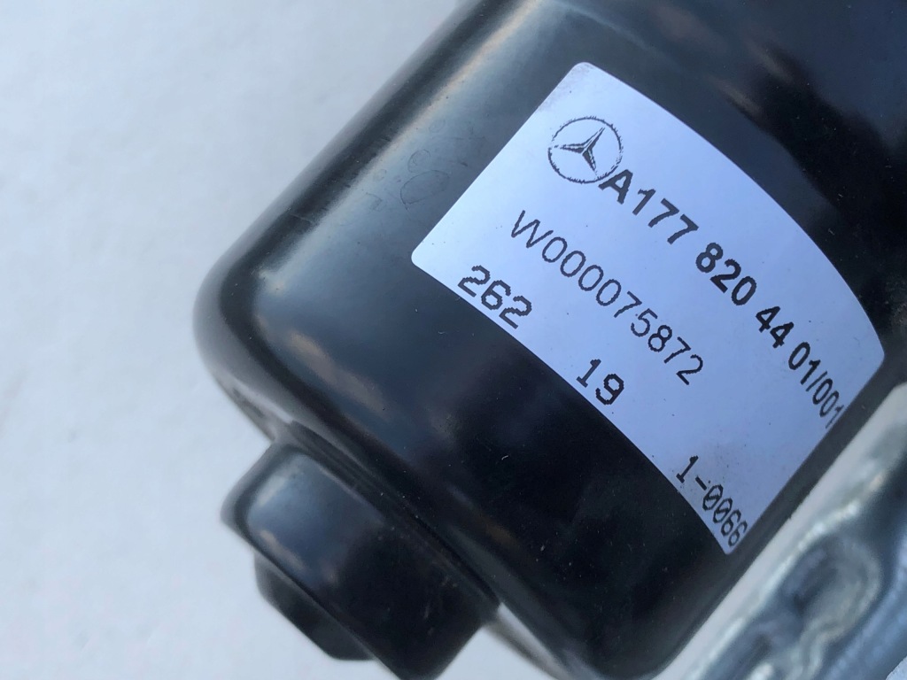 Механизм дворник cla 118 w118 a1778204201 в Украине