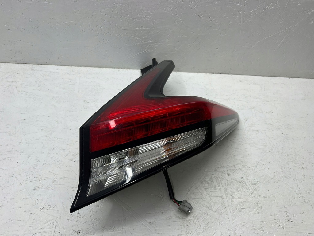 фото №6, Nissan leaf ii ze1 2018 правая сторона лампа задняя