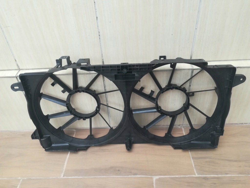 Купити Корпус вентилятора радіатора ford f150 оригінальний номер