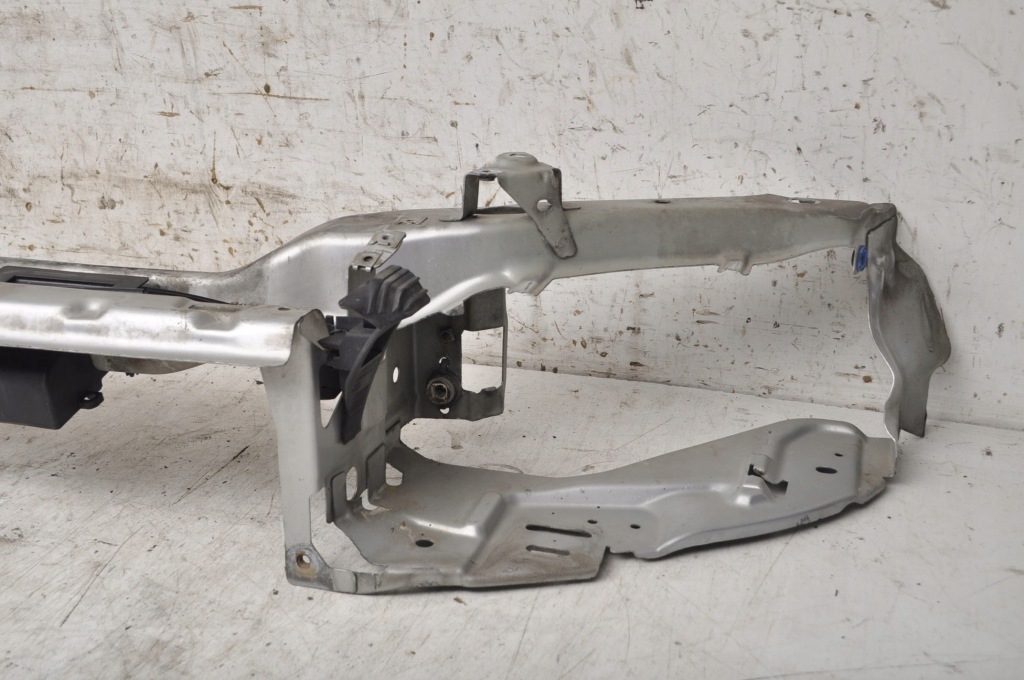 фото №4, Volvo s40 ii v50 pas передний усилитель