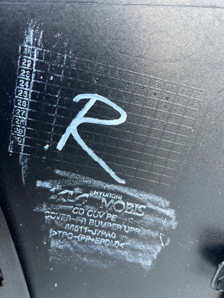 Kia xceed x-ceed рестайлинг  23- бампер перед передний решётка радиатора оригинал в Украине