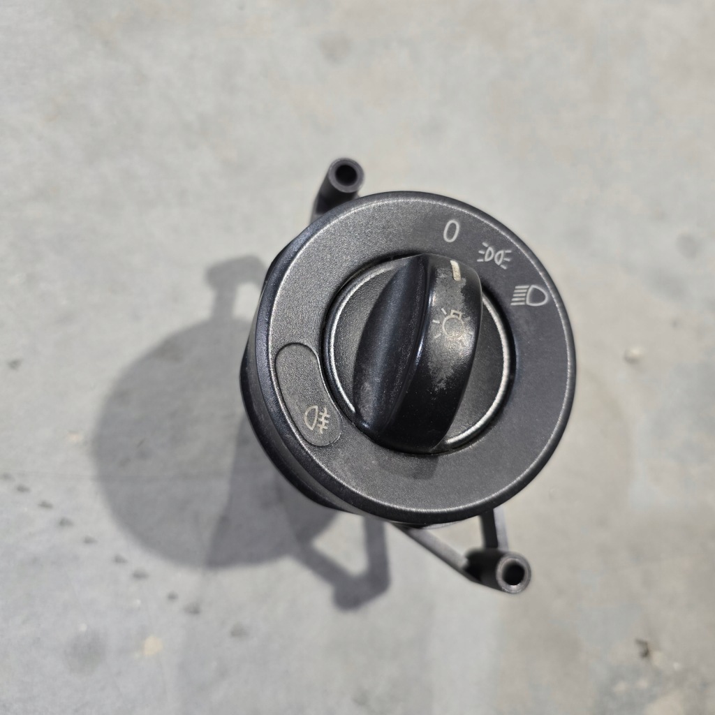 фото №1, Atego 3 mp3 antos выключатель переключатель света коренных 9675451104