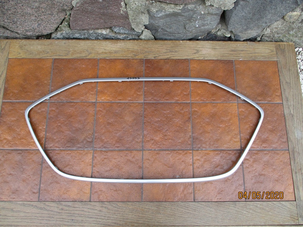 фото №1, Hyundai ix20 lift 14-19 рамка молдинг решітка радіатора решітка радіатора