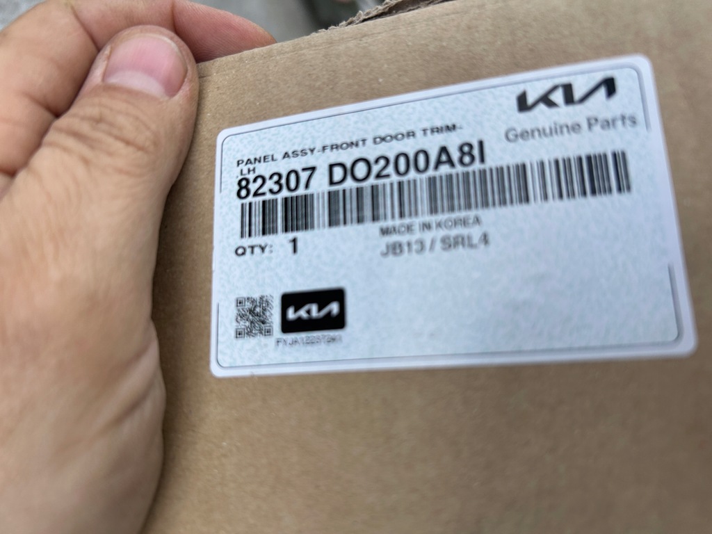 фото №11, Kia ev9 обшивка обивка дверь левая перед nowa 82307-do200a8i оригинал