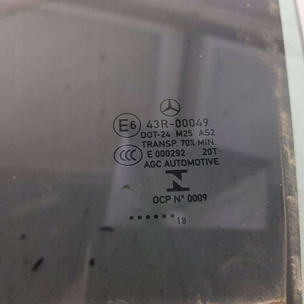 фото №3, Скло двері лівий задня mercedes w205