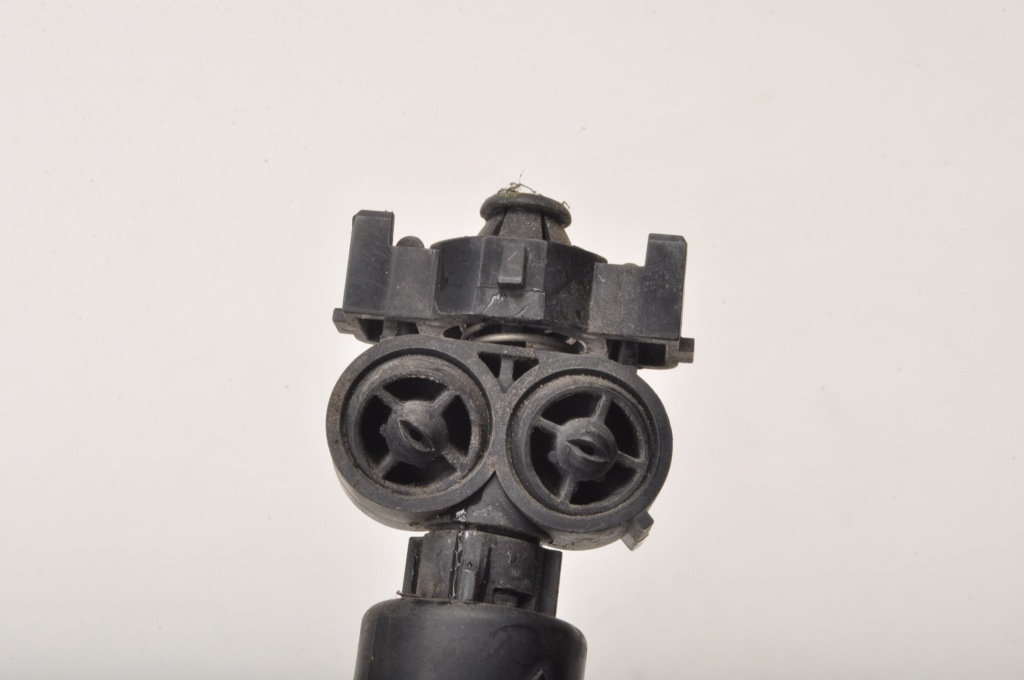 фото №3, Citroen c4 picasso i помпа омывателя фары правая