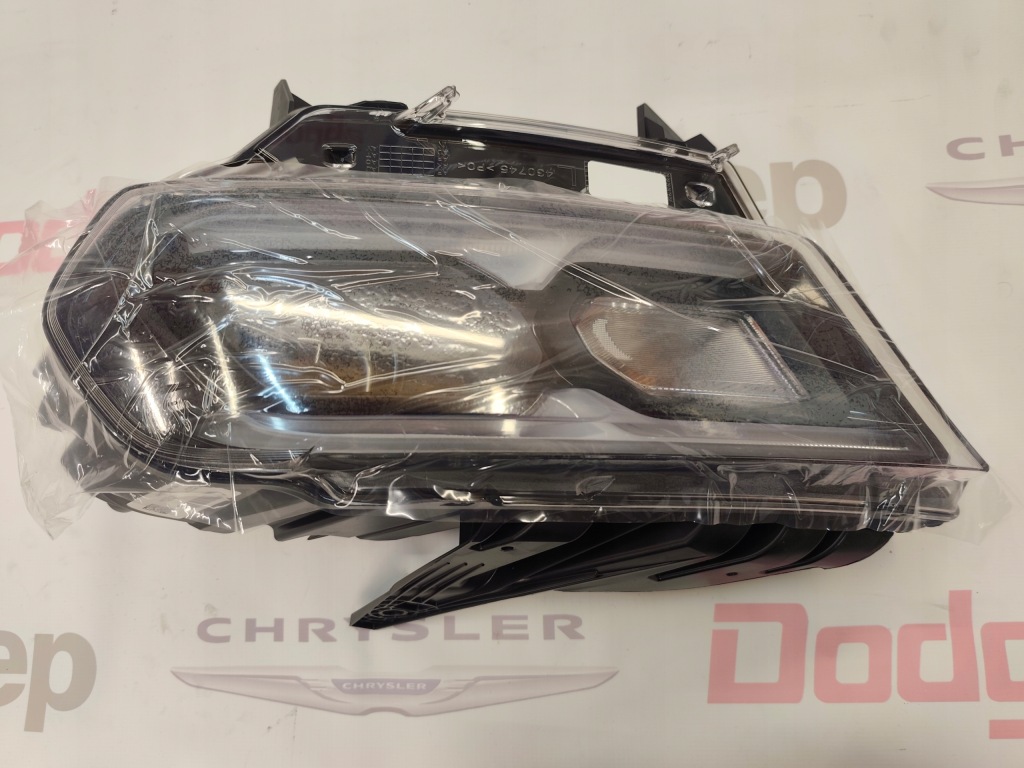 Dodge durango 21-25 лампа ліва передня mopar led Зі Шроту