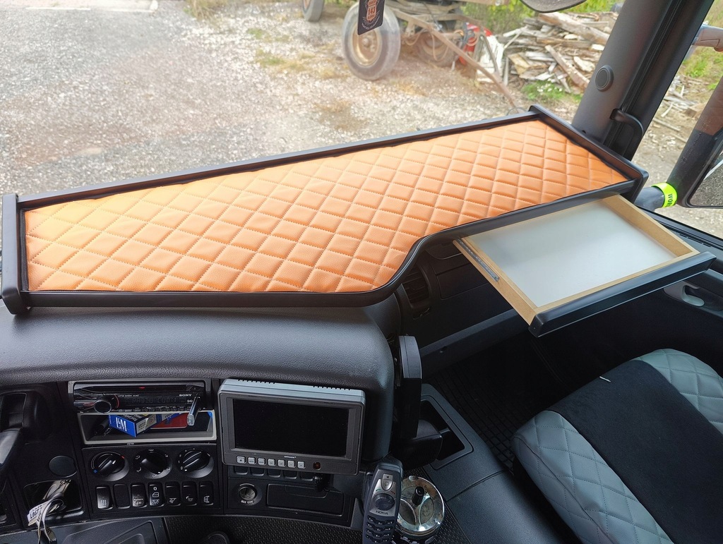 фото №1, Полиця stolik na панель приладів scania r/g/p 2004-2009r