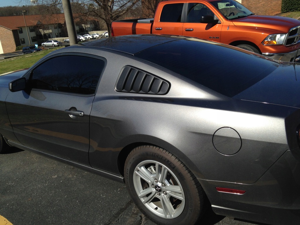 фото №12, Жабри накладки na скло ford mustang 2010-2014