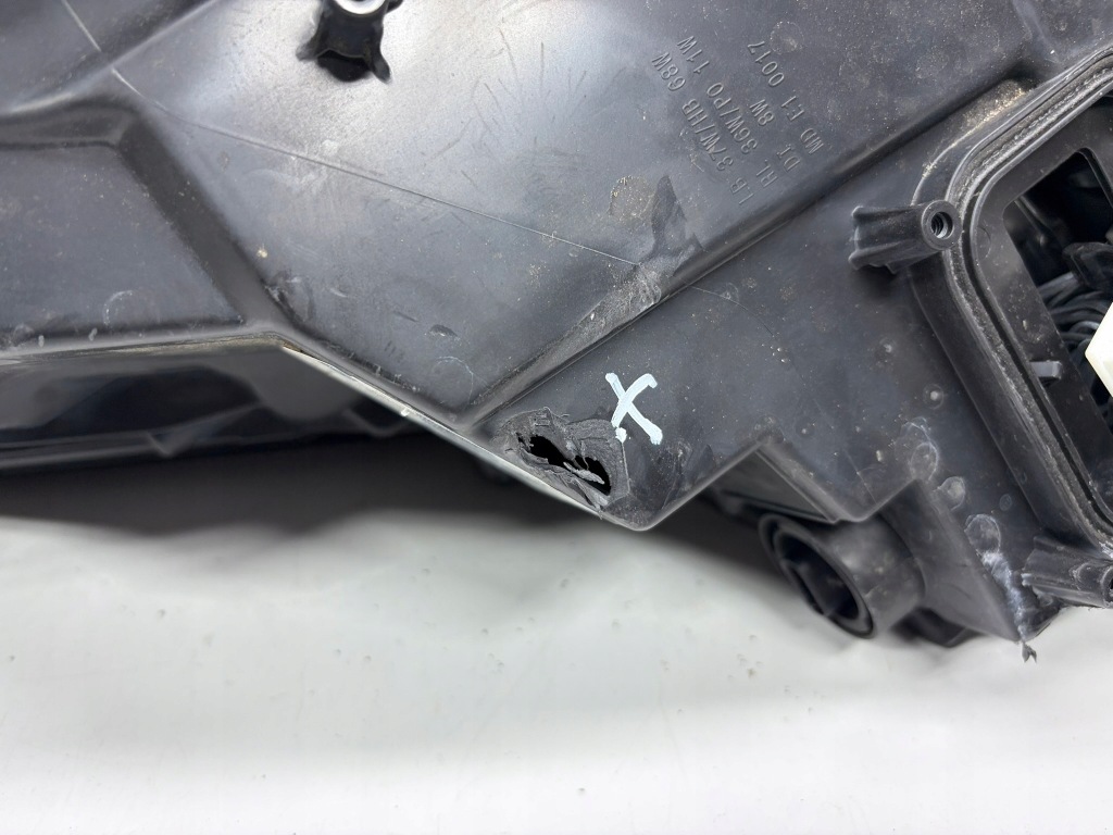 Tesla 3 рестайлинг  лампа передняя full led правый перед 1514953 Оригинал