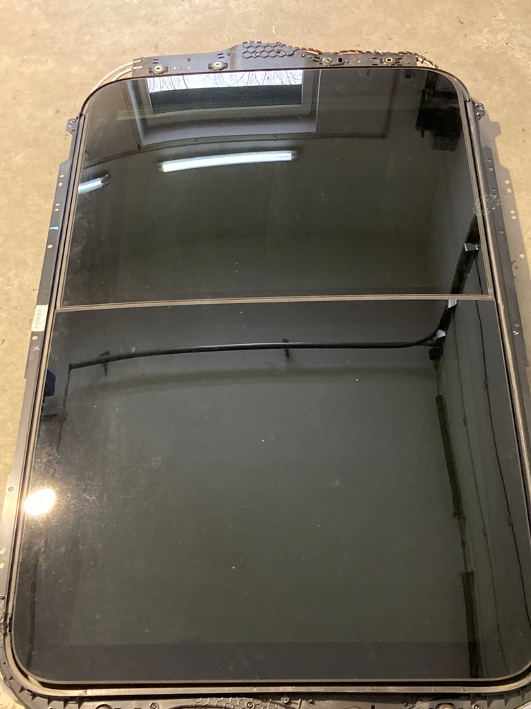 фото №1, Панорама vw passat b7 3af877041b