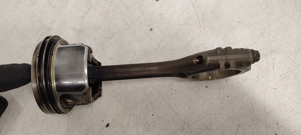 фото №16, Поршень шатун skoda octavia ii lift 1,4 tsi