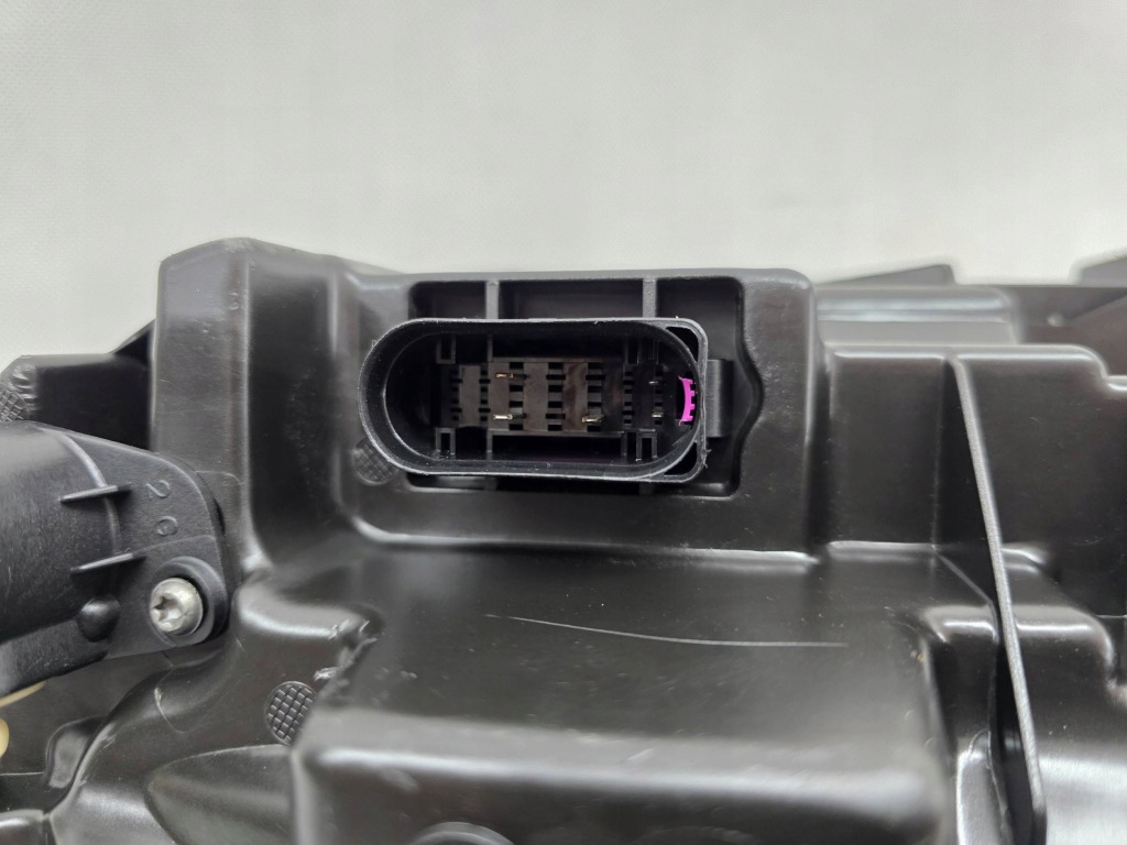 Volvo xc90 2 фара перед передня правий full led high beam 31655703 в Україні