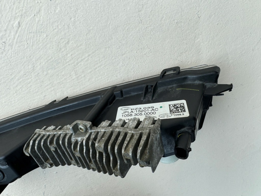 Jaguar f-pace x761 land rover velar 17r- противотуманная фара левый led drl jpla-15201 в Украине