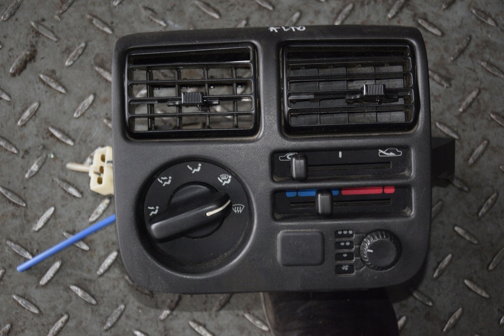 фото №1, Панель управление вентиляция suzuki alto 2000