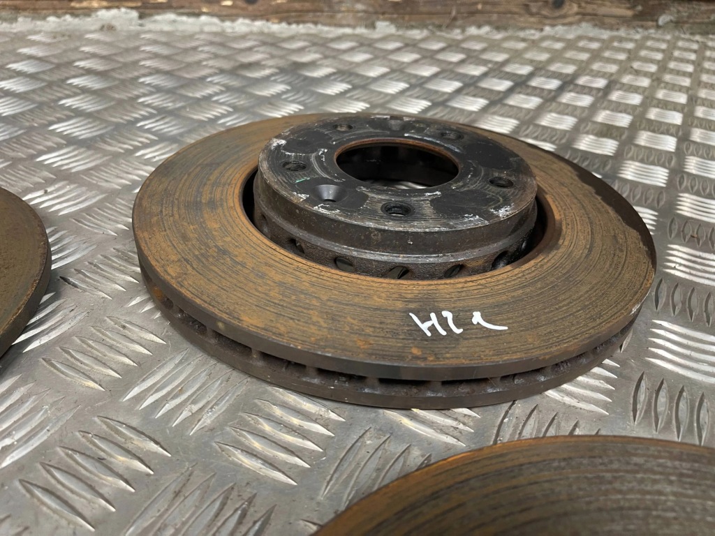 Renault arkana 2023 набор диск i суппортов тормозных Цена