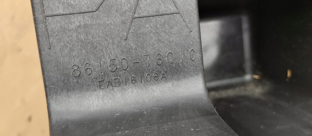 фото №5, Сабвуфер динамік lexus ct200h ct 200h 86150-76010