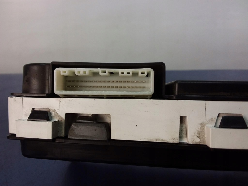 фото №4, Toyota corolla e12 fl 1.4 d4d счетчик 83800-02c60