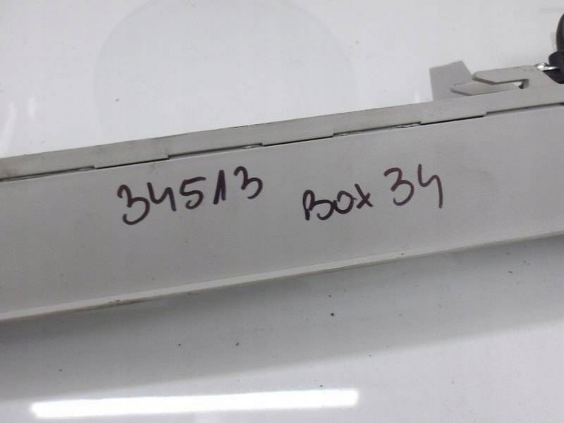 фото №4, Mercedes c w205 направляющая шторка задняя