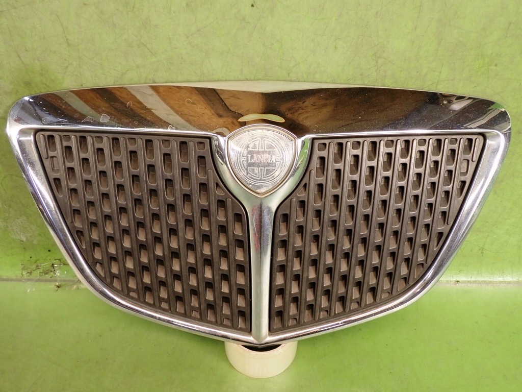 фото №1, Решітка радіатора решітка радіатора lancia ypsilon ii 07r 735428201