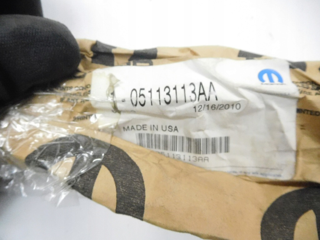 фото №7, Молдинг бампера левый задняя mopar chrysler voyager 5113113aa