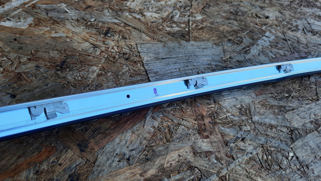 фото №13, Прокладка молдинг хром двері правий перед 30784291 volvo s80 v70 xc70 08-15r