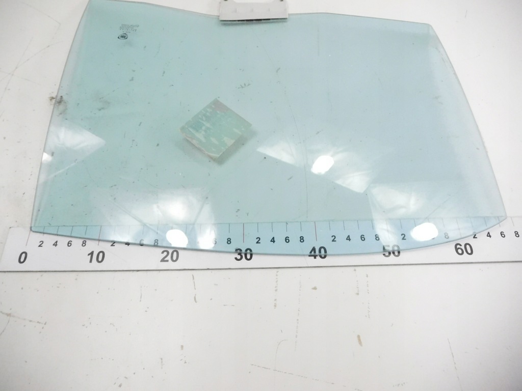 Стекло дверь задних правых lancia thesis 60678888 с Разборки