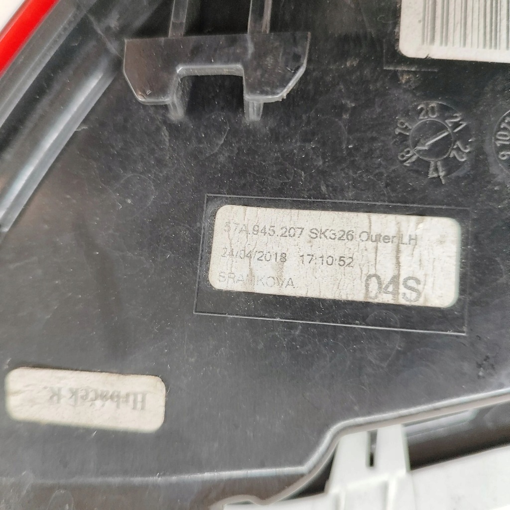 фото №7, Skoda karoq 2018 левая сторона лампа задняя