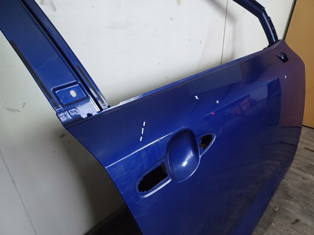 фото №9, Дверь -- toyota corolla e21 -- хэтчбек - sedan - kombi -- передние правое