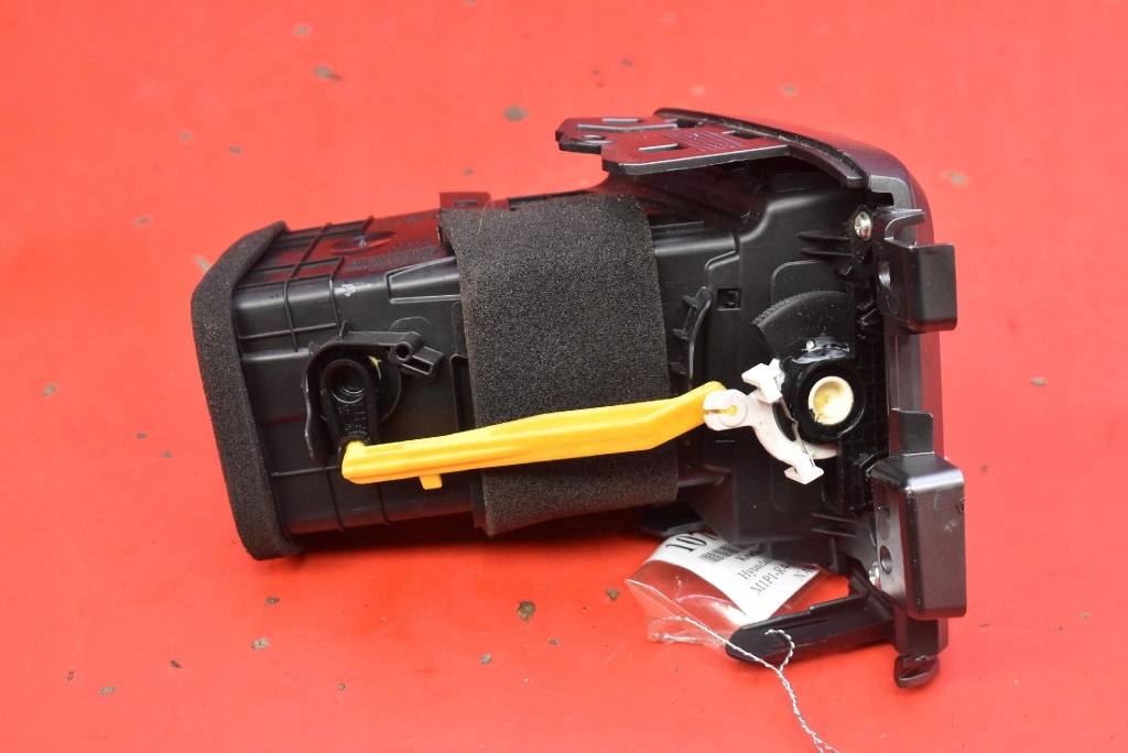 Решётка обдув левая d7974-80000 hyundai tucson 3 3 2.0 crdi 136 km 15-20 Недорого