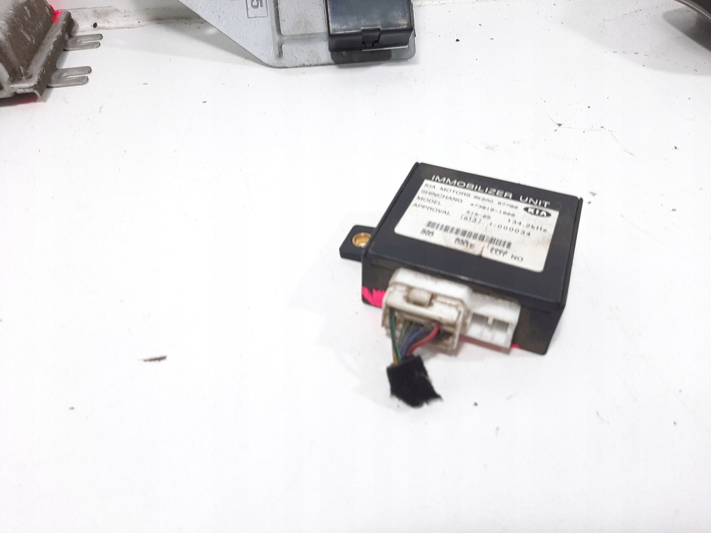 фото №12, Kia rio i sedan lift 1.3 8v 04r набор стартовый блок управления двигателя 5wy5712a