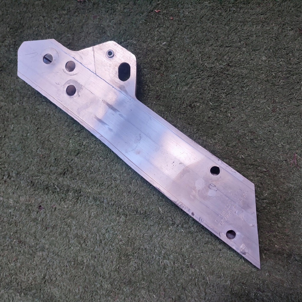 фото №1, Отбойник правый mercedes e w213