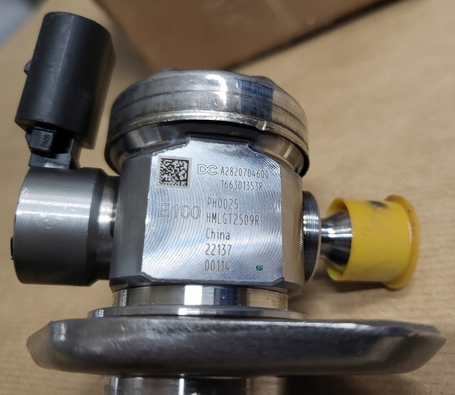 Насос впрыскная 166301353r dacia dokker duster jogger sandero 1.3 tce оригинал в Украине