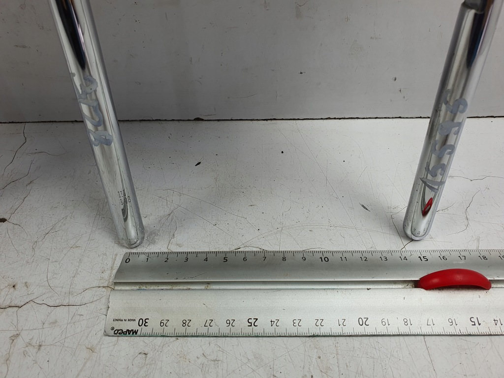 фото №5, Подголовники передних сидений peugeot 308 sw 07-11