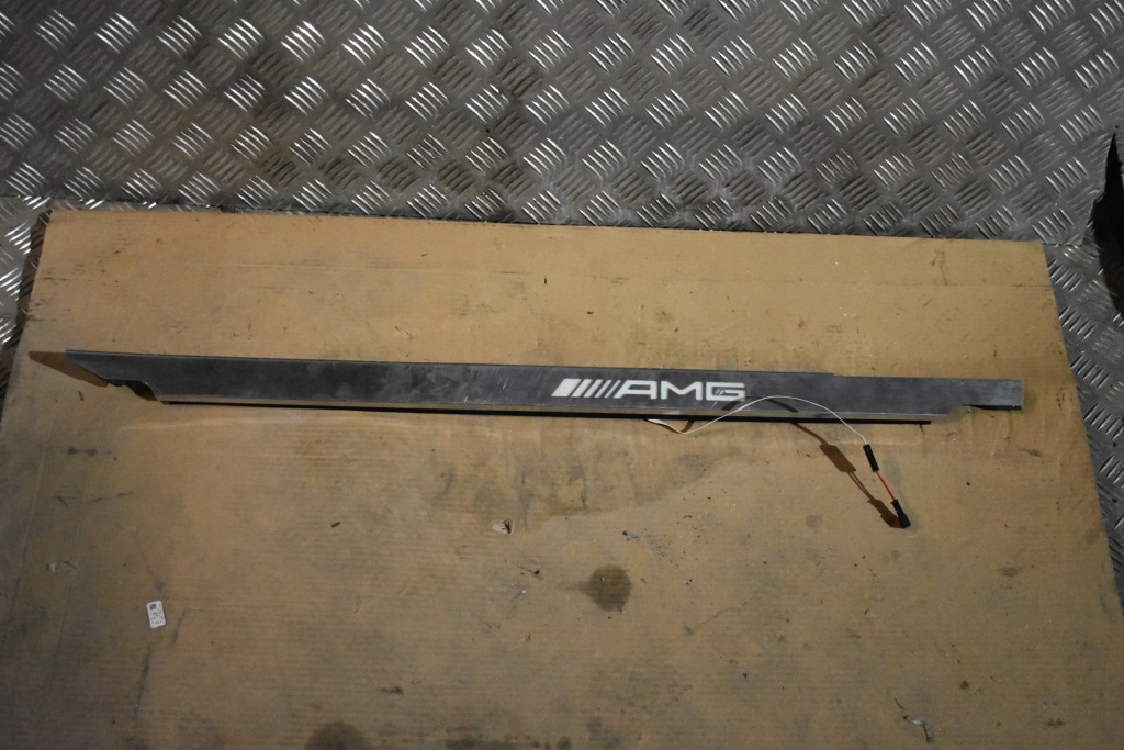 Купити Молдинг накладка поріг передня ліва led mercedes w463 1