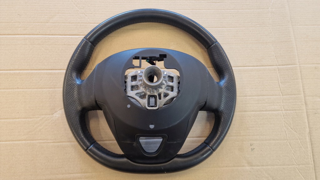 фото №7, Воздуховод renault zoe мультифункция кожаный