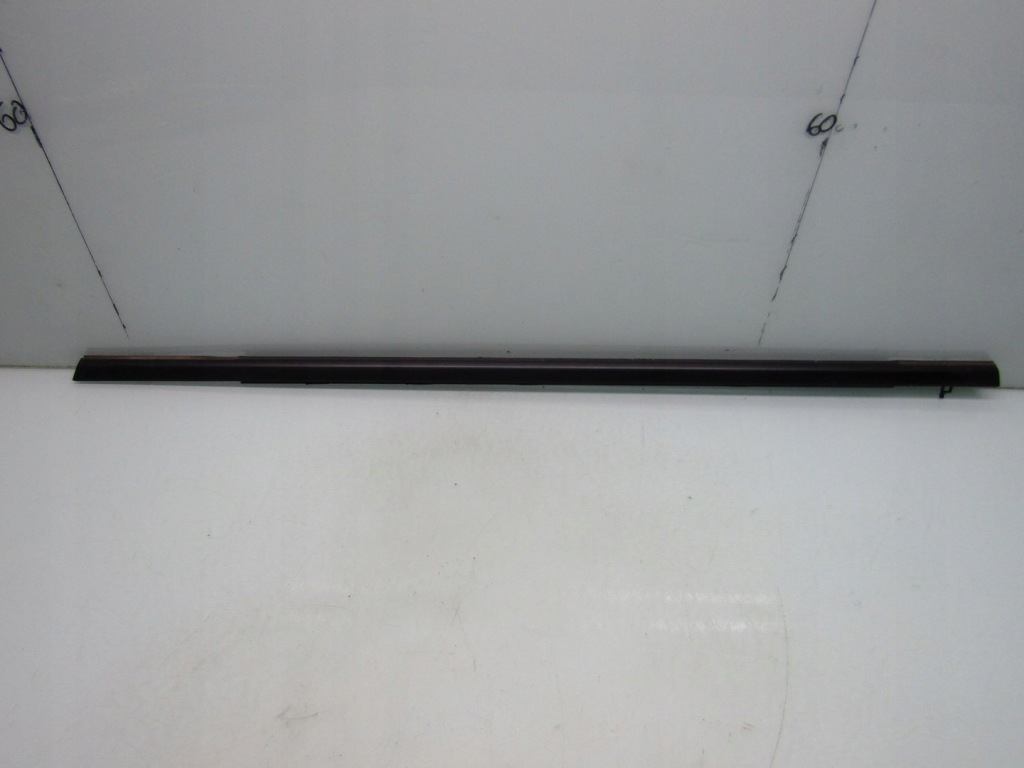 фото №1, Jazz v 21r молдинг уплотнитель дверь правая задняя правый задняя задняя накладка