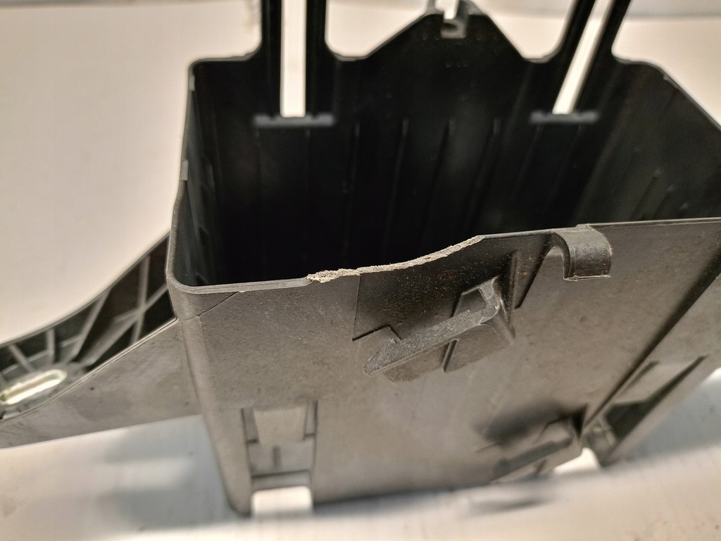 фото №9, Корпус аккумулятор a2465450840 mercedes w246