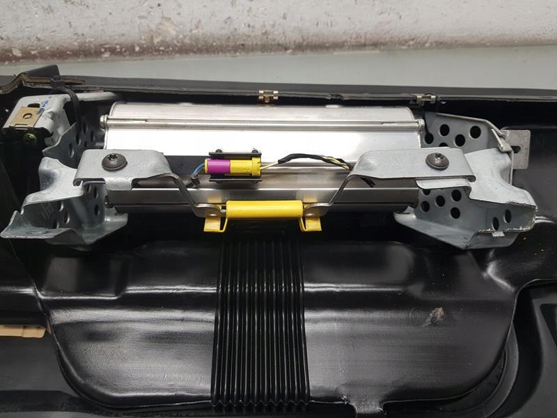 фото №8, Консоль подушка подушка безопасности водителя paseat leon 1m cupra 1c0909605a 5wk43122